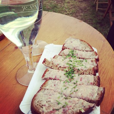 1237177_299623306847157_1423792293_n